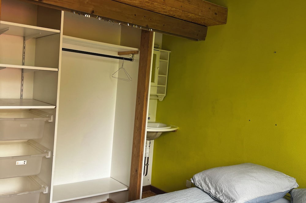 Photo of Bedroom in Tosny