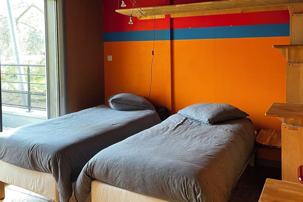 Photo of Bedroom in Tosny