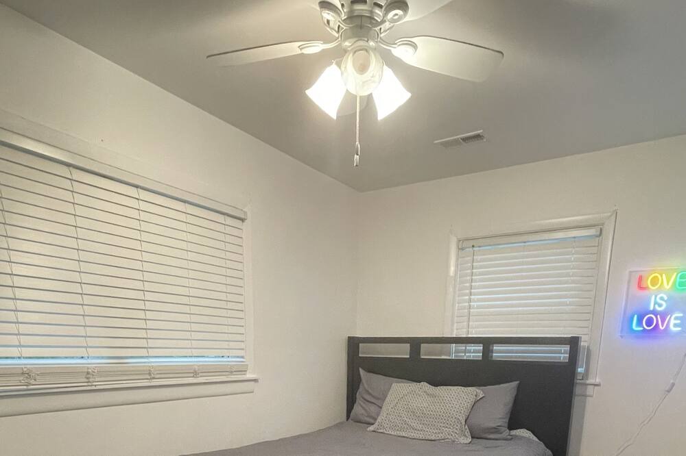 Photo of Bedroom in Merrillville