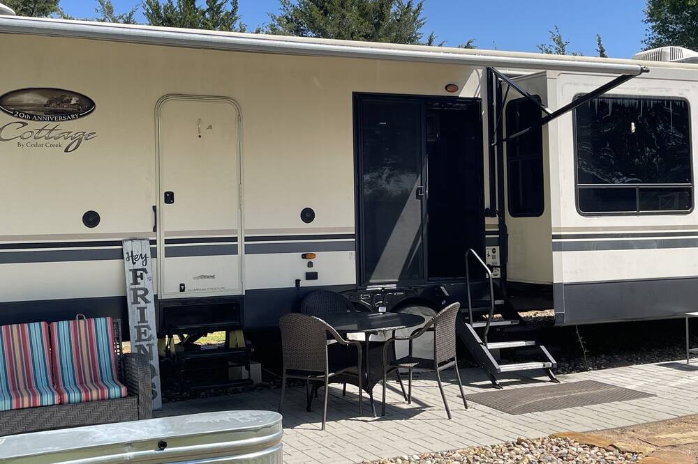 Photo of Outdoor in Shiner