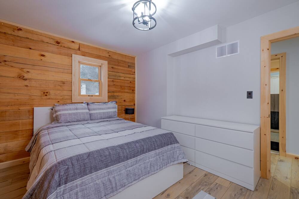 Photo of Bedroom in Burnt River