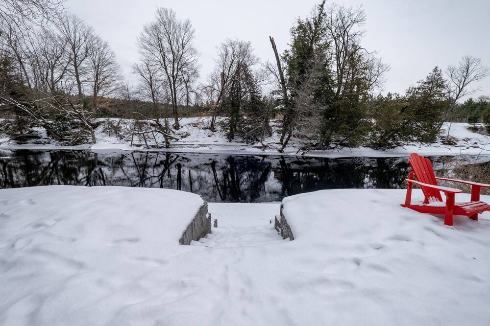 Photo of Others in Burnt River