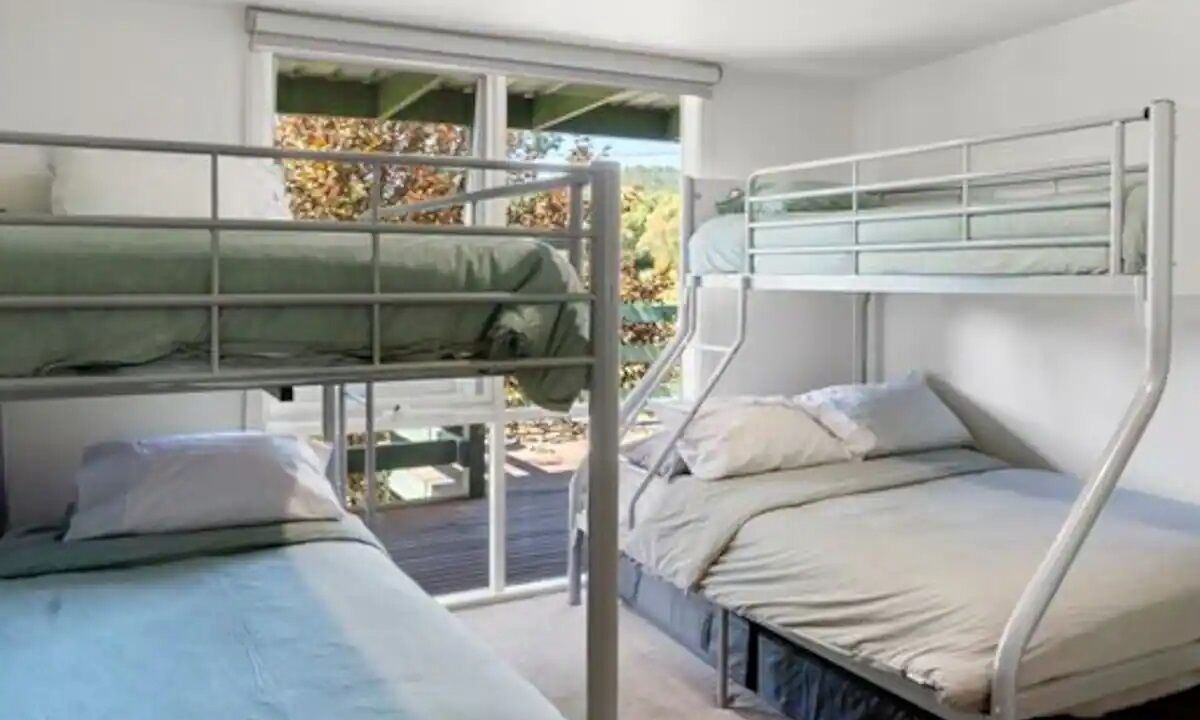 Photo of Others in Goughs Bay