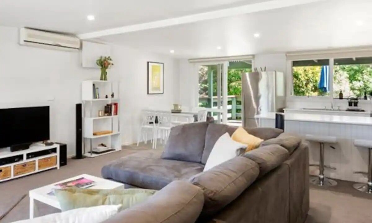 Photo of Others in Goughs Bay