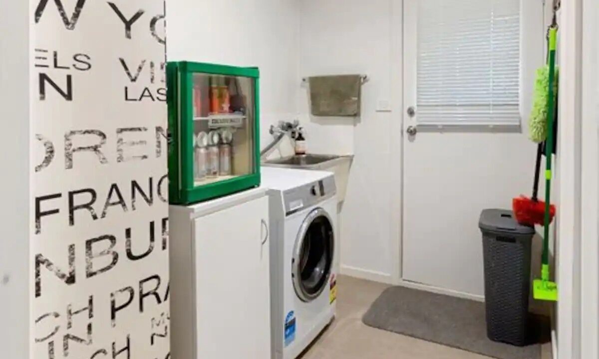 Photo of Others in Goughs Bay