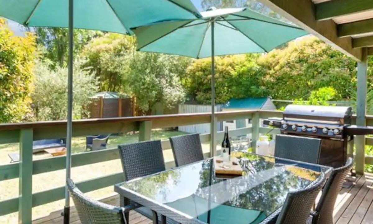 Photo of Others in Goughs Bay