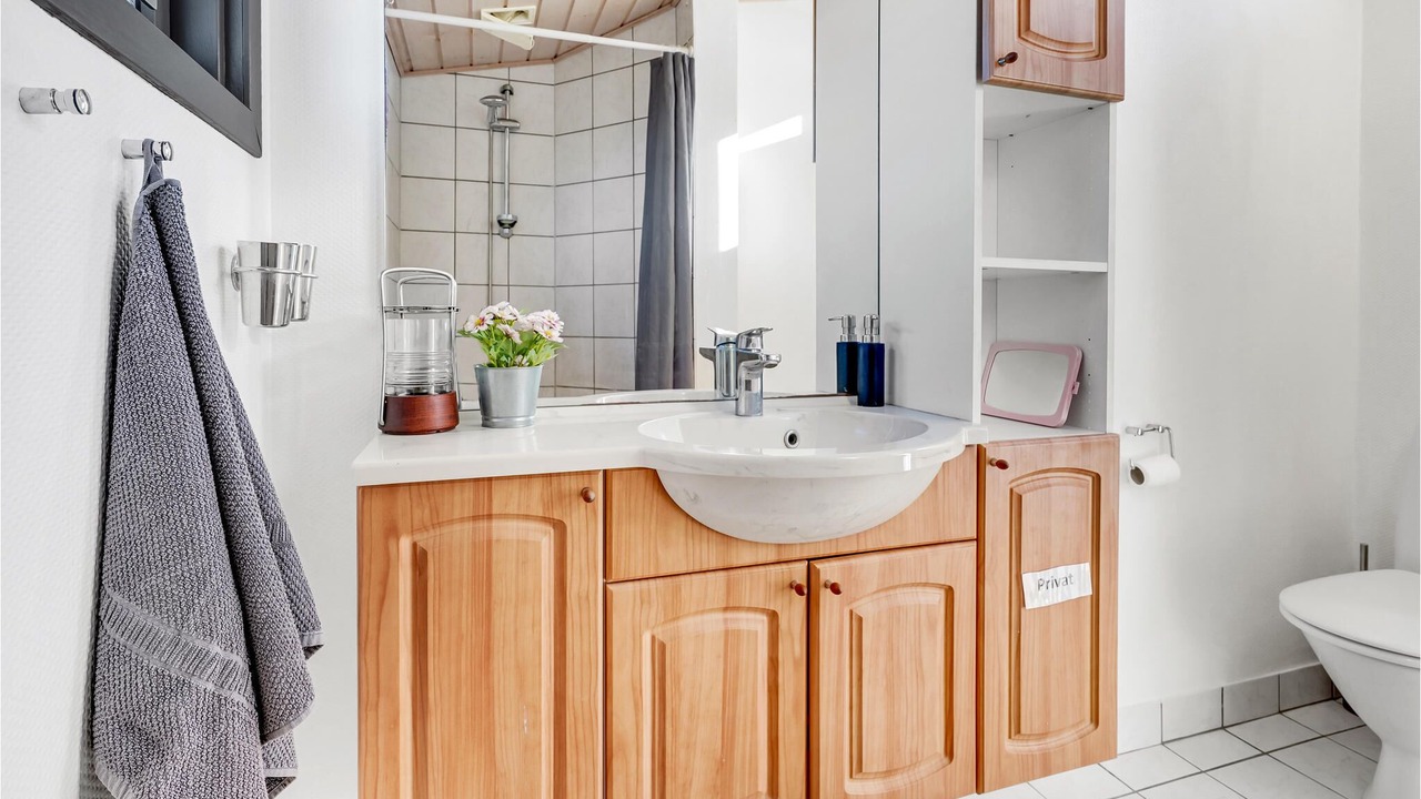 Photo of Bathroom in Logstor