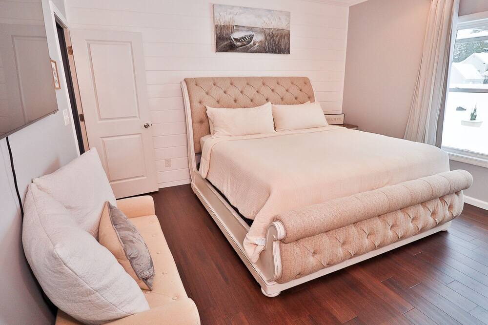 Photo of Bedroom in West Glens Falls