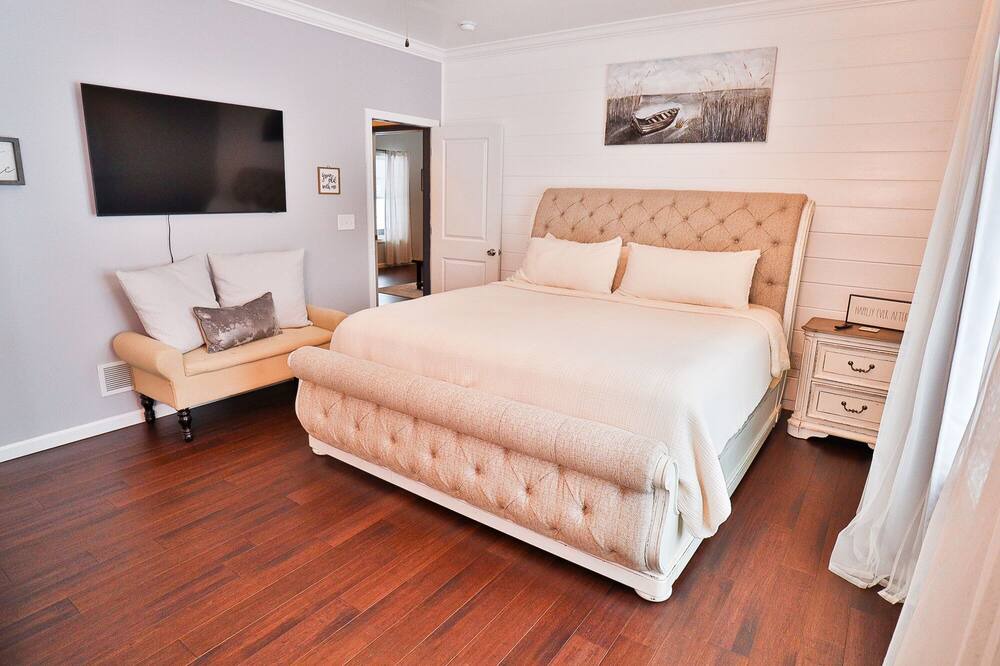 Photo of Bedroom in West Glens Falls