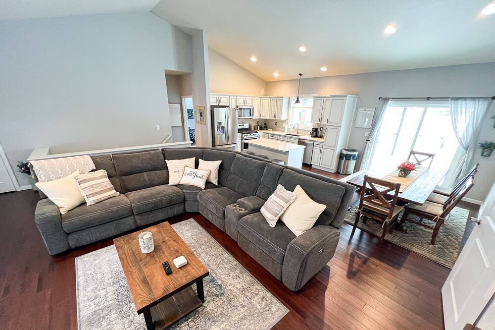 Photo of Livingroom in West Glens Falls