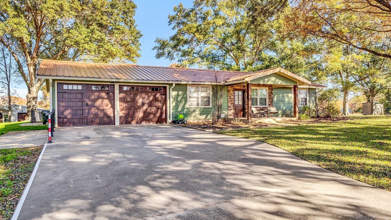 Photo of Outdoor in Whitehouse