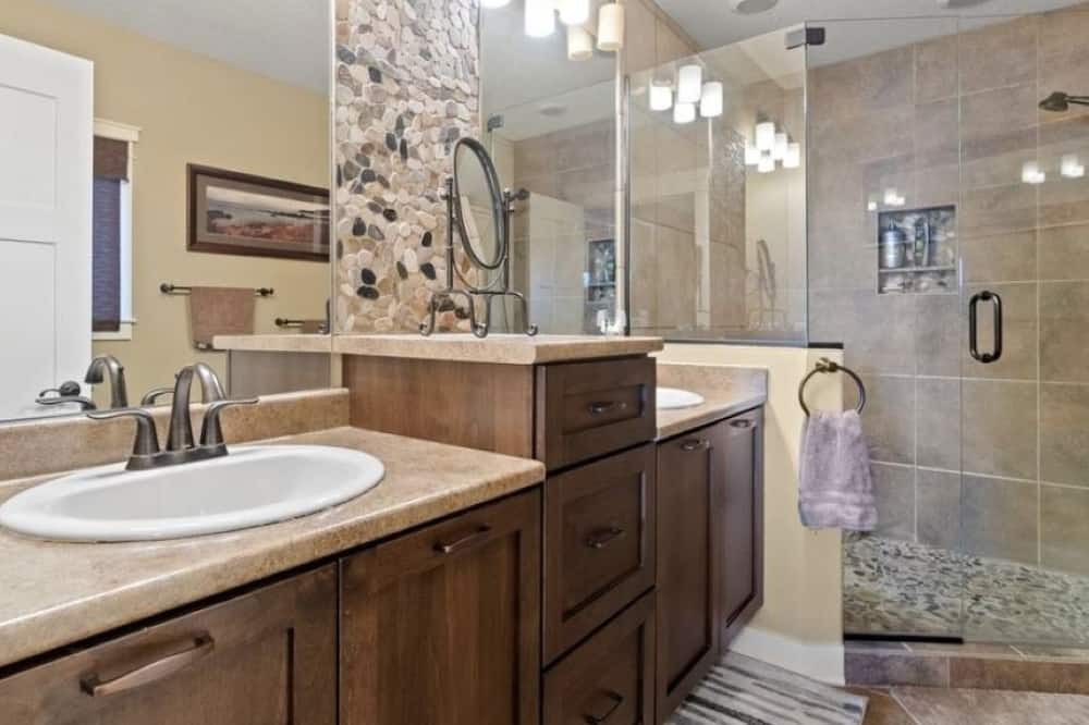 Photo of Bathroom in Angola