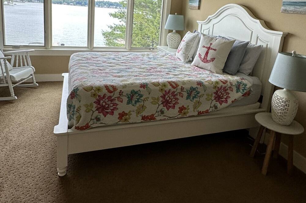 Photo of Bedroom in Angola