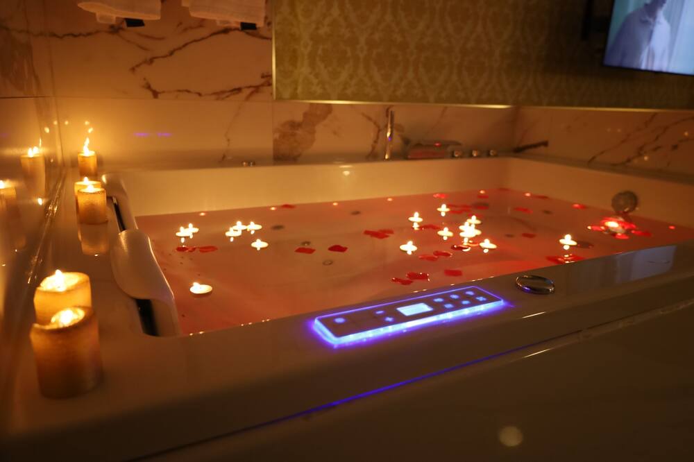 Photo of Bathroom in Villefranche-sur-Saone