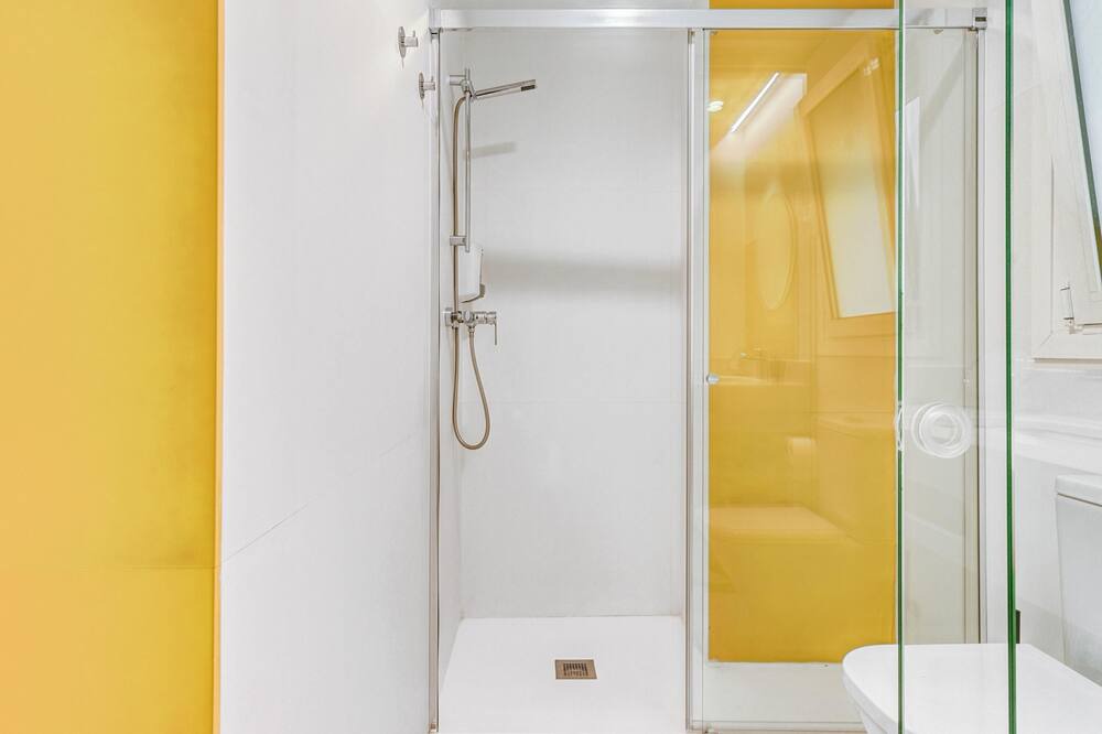 Photo of Bathroom in Haro