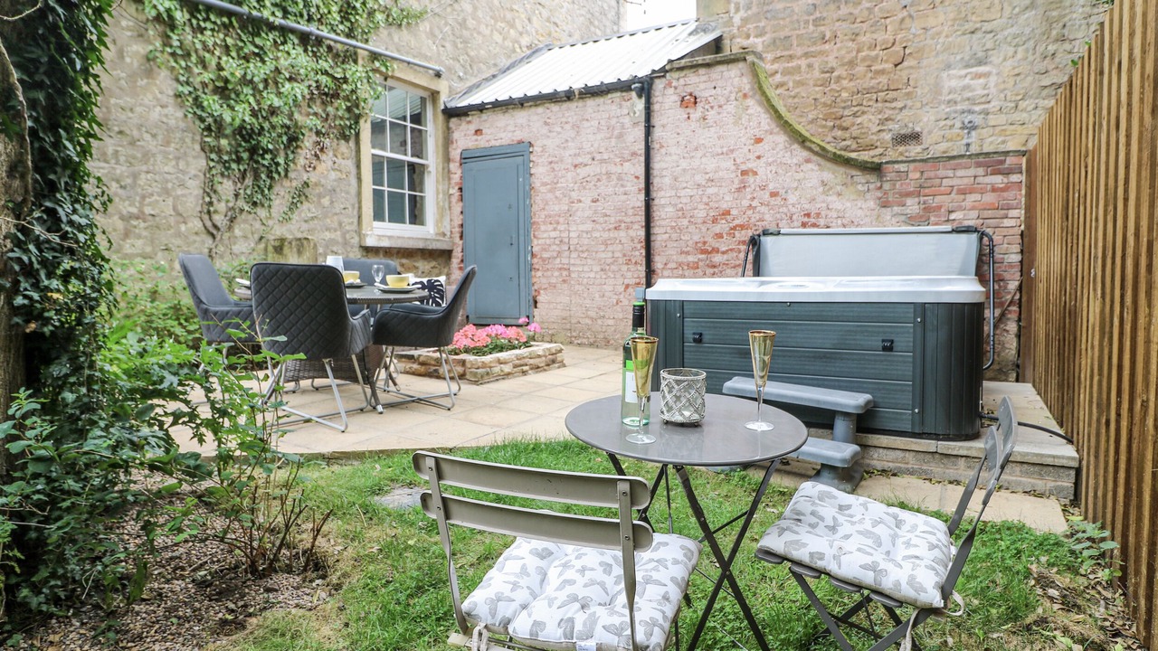 Photo of Outdoor in Mansfield