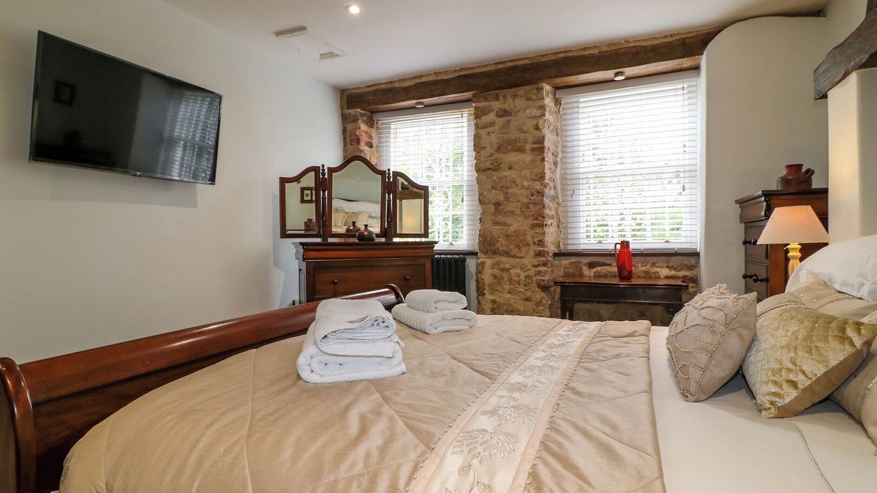 Photo of Others in Mansfield