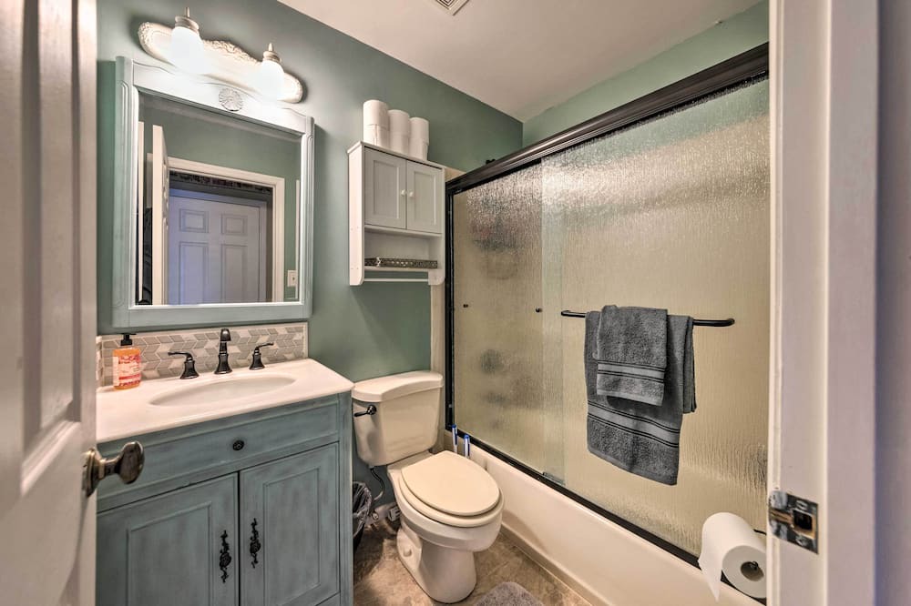 Photo of Bathroom in Ballwin