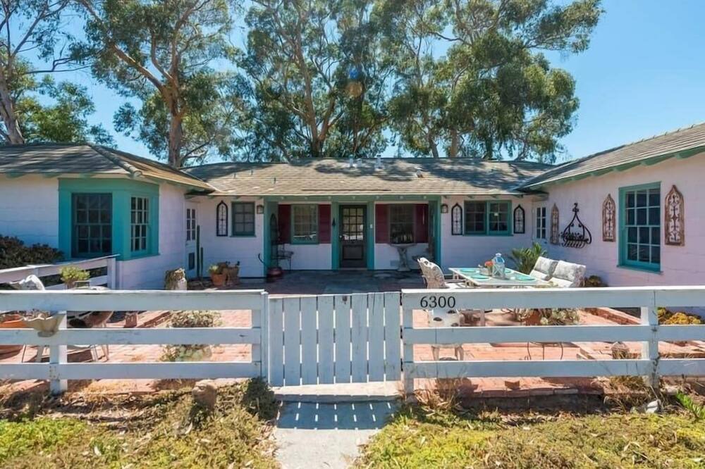 Photo of Outdoor in Encanto