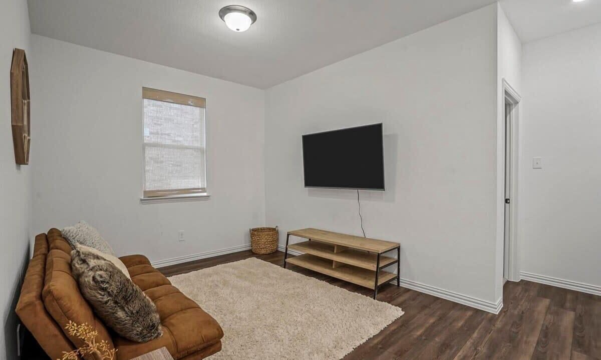 Photo of Livingroom in Haslet