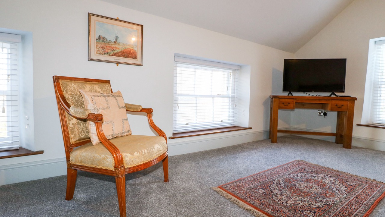 Photo of Others in Mansfield