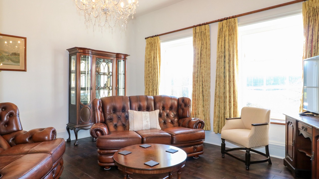 Photo of Others in Mansfield