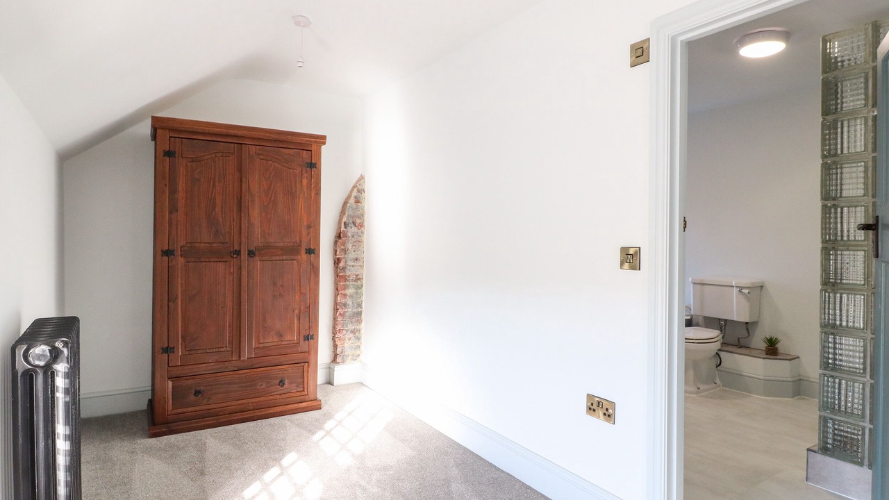 Photo of Others in Mansfield