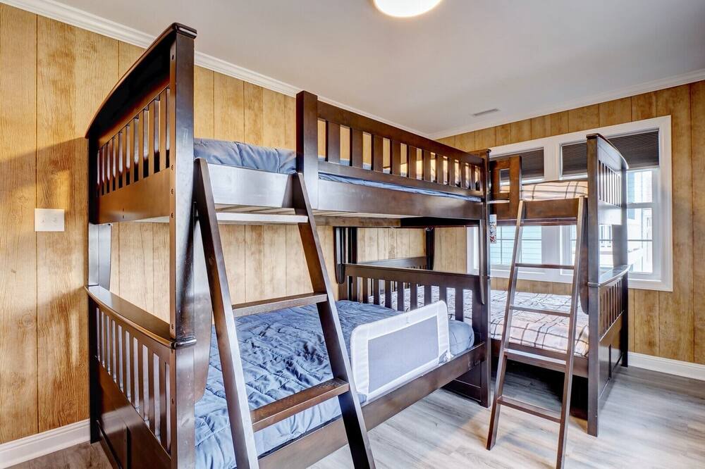 Photo of Bedroom in Ocean Ridge