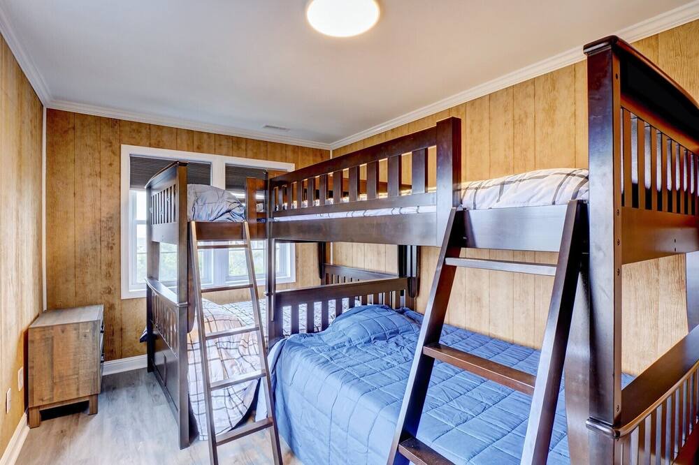 Photo of Bedroom in Ocean City Beach