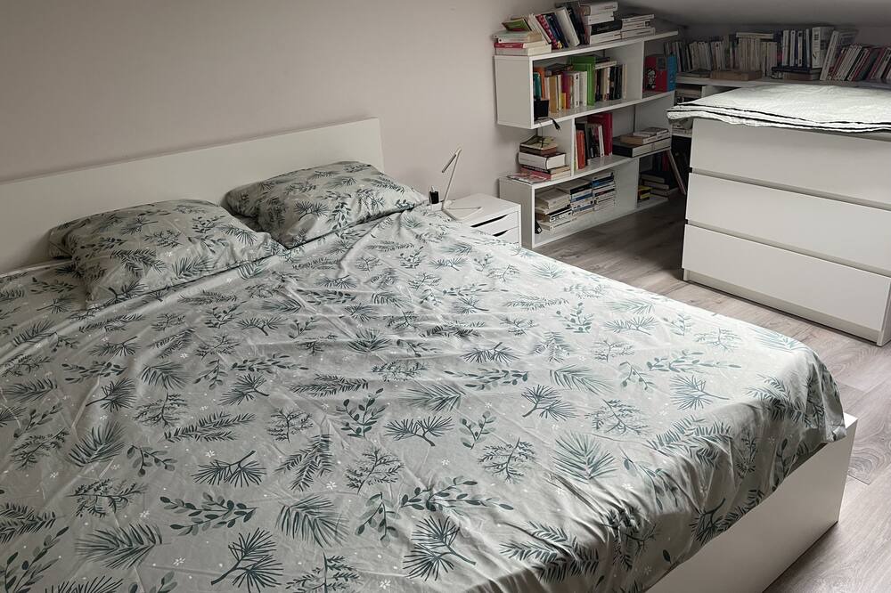 Photo of Bedroom in Manosque