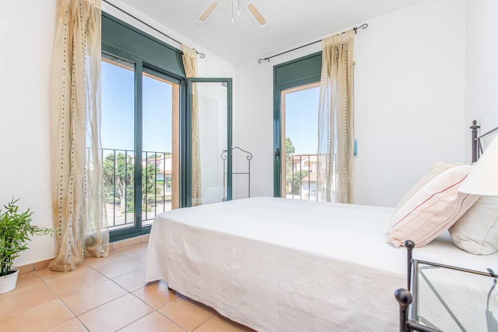 Photo of Bedroom in Sant Pere Pescador