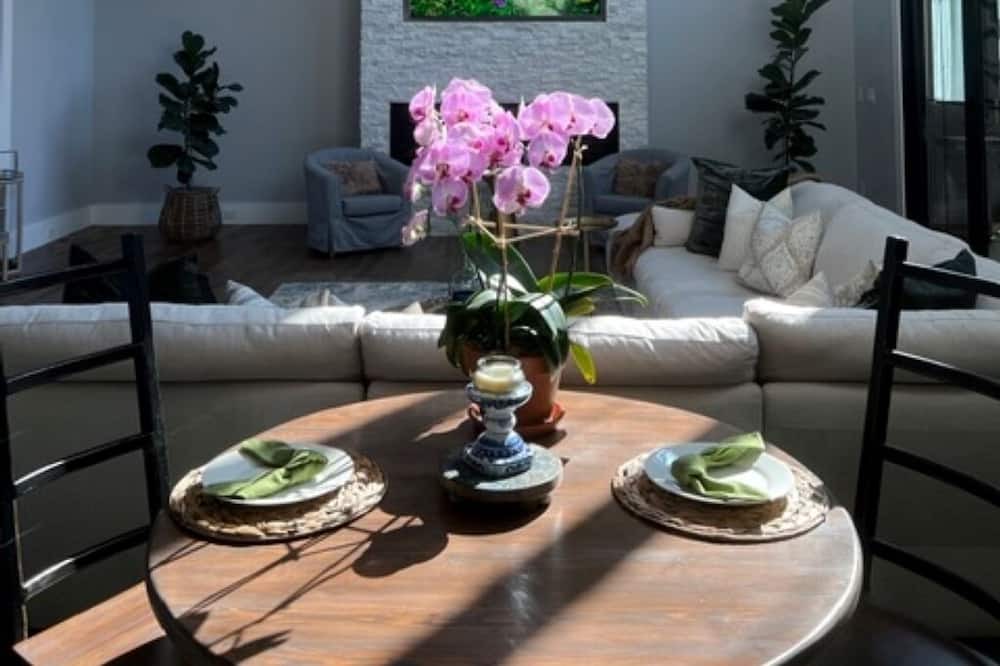 Photo of Others in Aquebogue