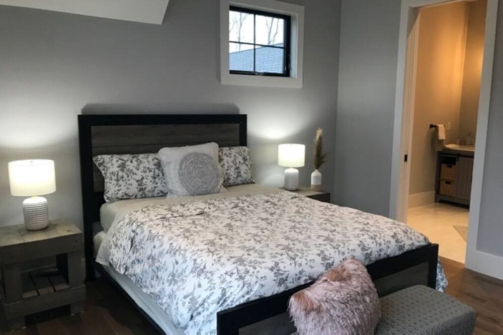 Photo of Others in Aquebogue