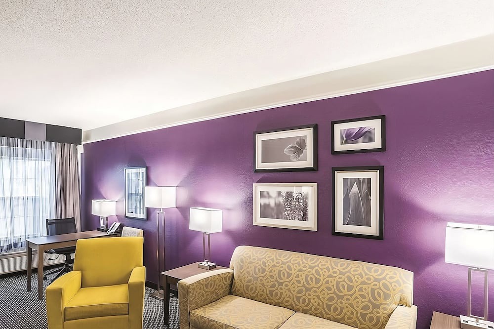 Photo of Livingroom in Woodlands Village