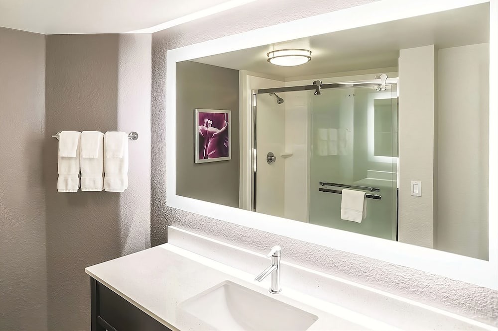 Photo of Bathroom in Woodlands Village