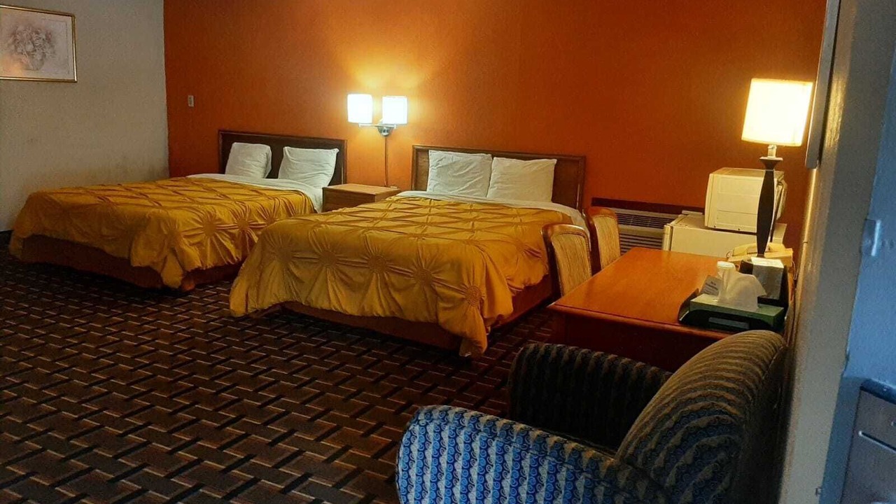Photo of Bedroom in Hannibal