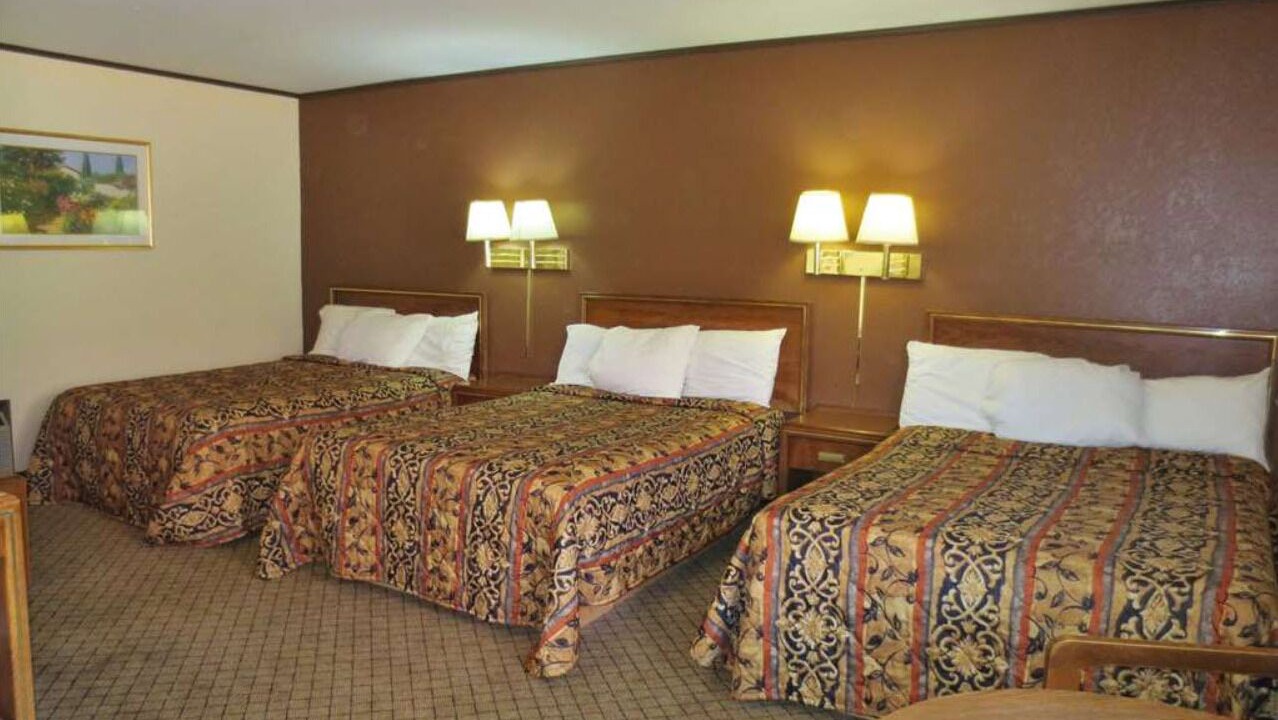Photo of Bedroom in Hannibal
