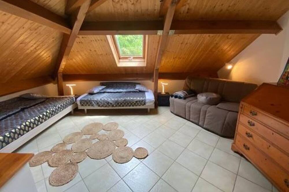 Photo of Bedroom in Salles-Curan
