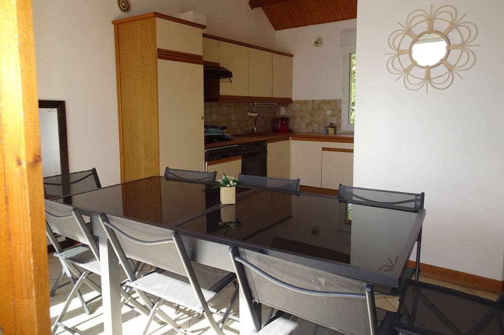 Photo of Kitchen in Salles-Curan