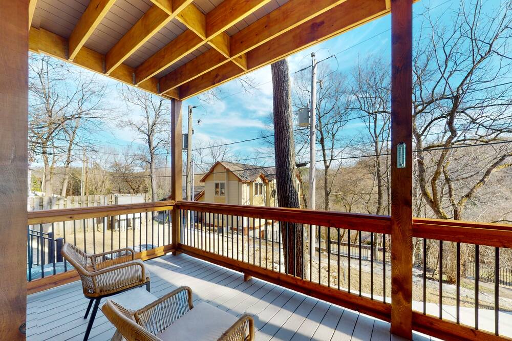 Photo of Others in Eureka Springs Historic District