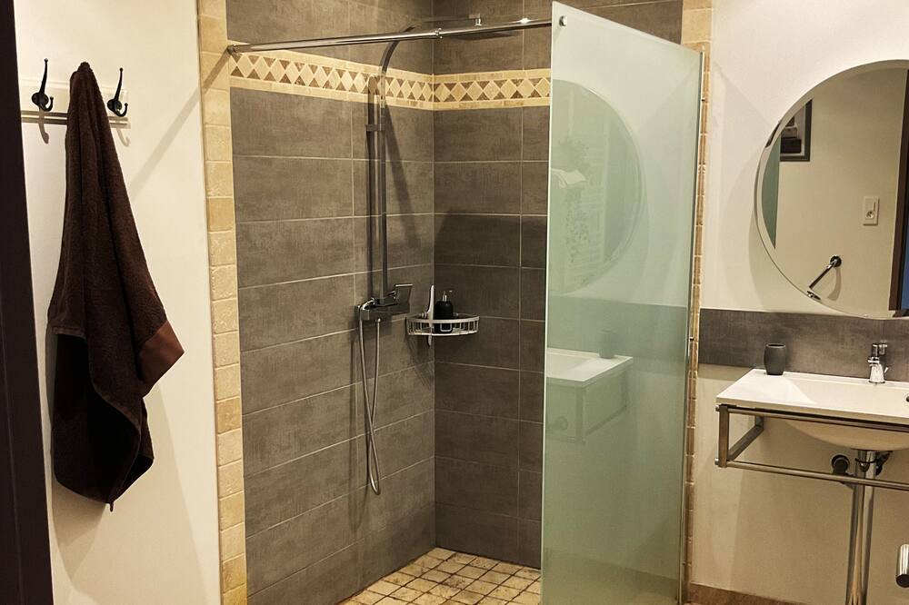 Photo of Bathroom in Saint-Macaire-en-Mauges
