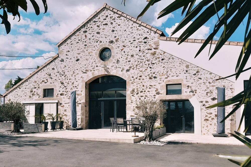 Photo of Outdoor in Saint-Macaire-en-Mauges
