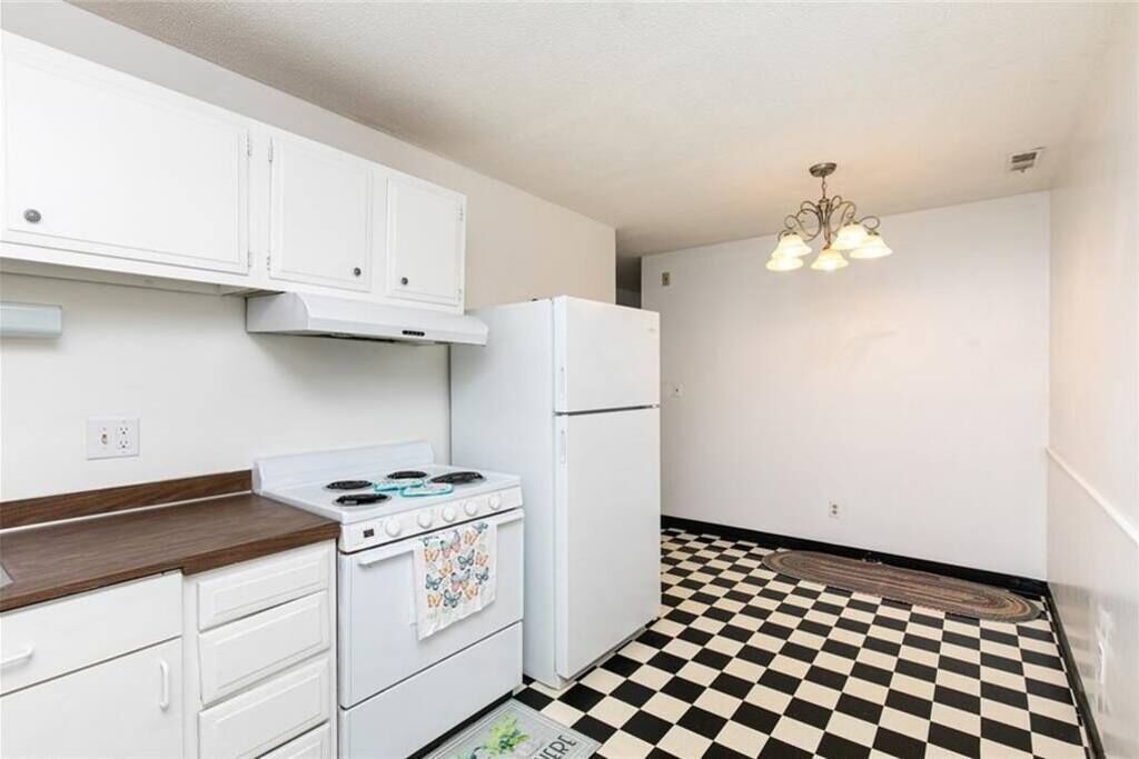 Photo of Others in Capitol Park