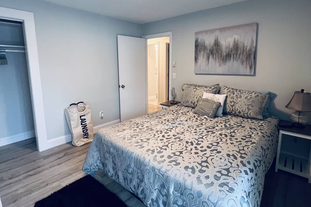 Photo of Bedroom in Marshfield