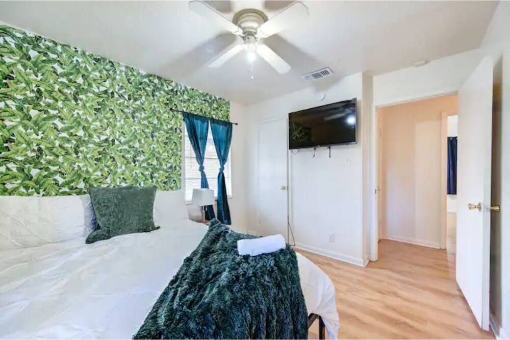 Photo of Bedroom in Beaumont