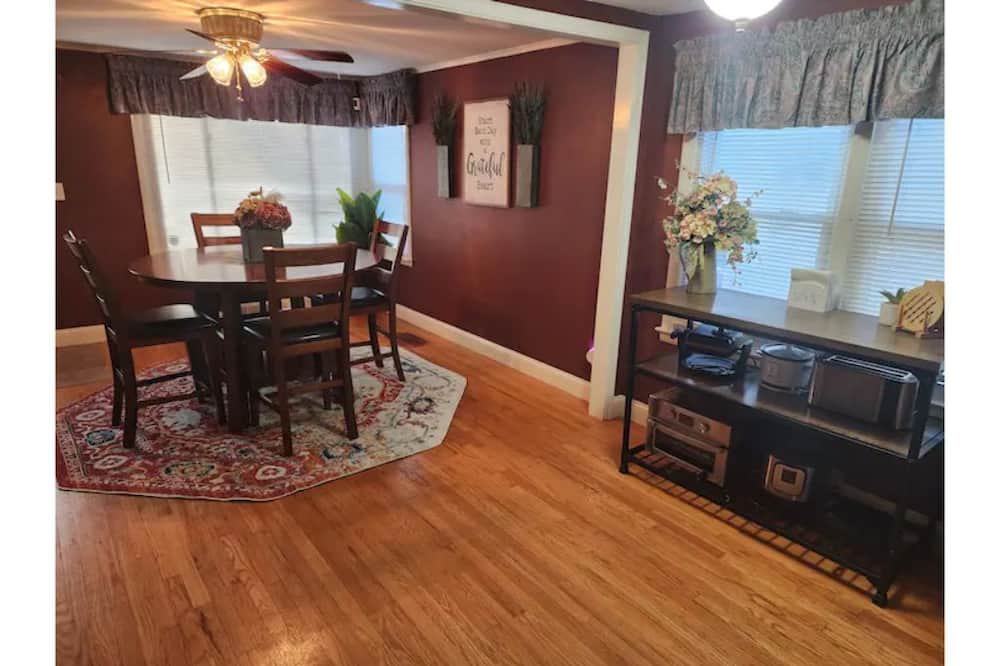 Photo of Others in Galeville