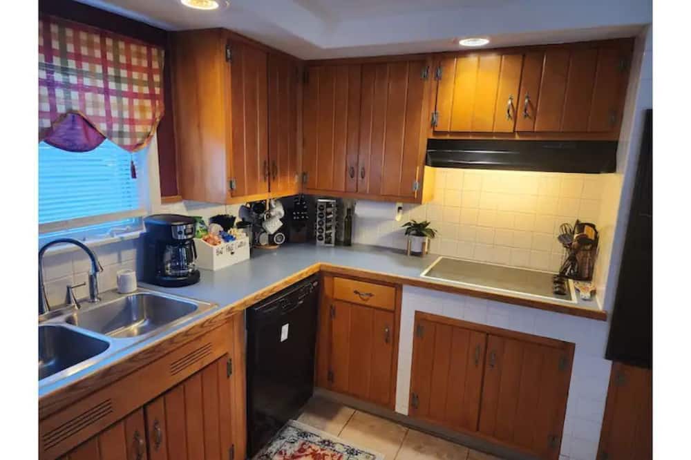 Photo of Kitchen in Galeville