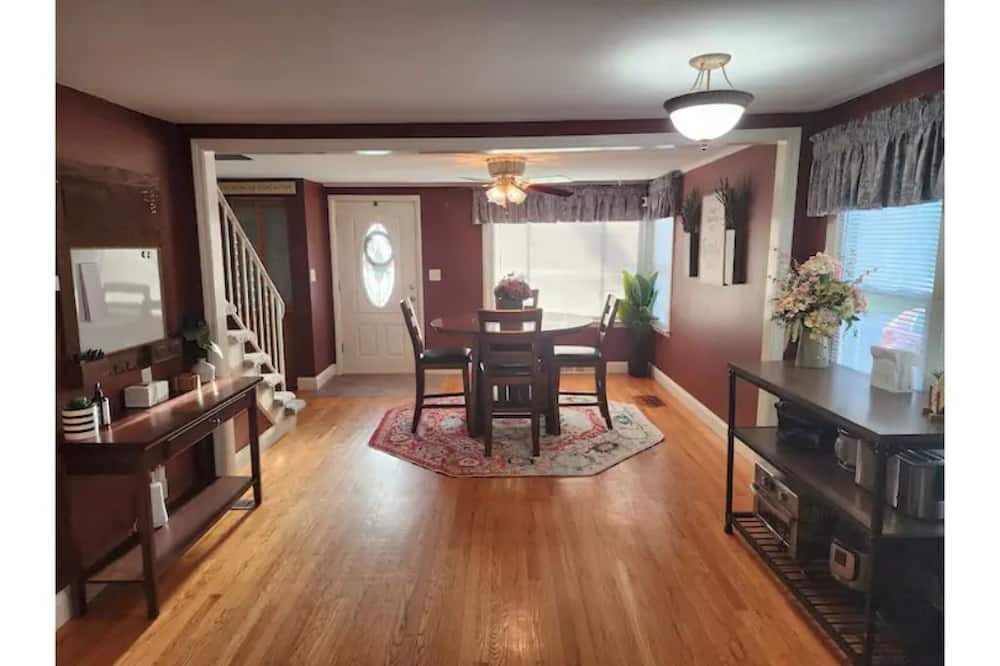 Photo of Others in Galeville