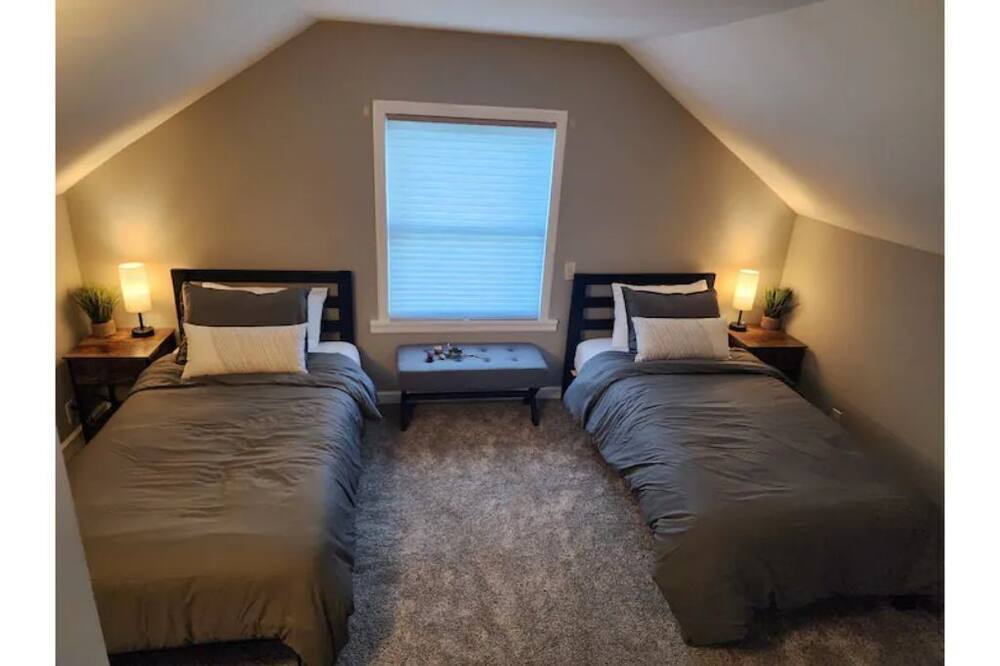 Photo of Bedroom in Galeville