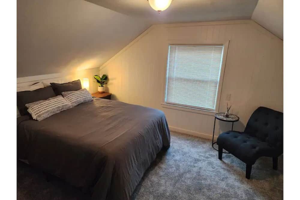 Photo of Bedroom in Galeville